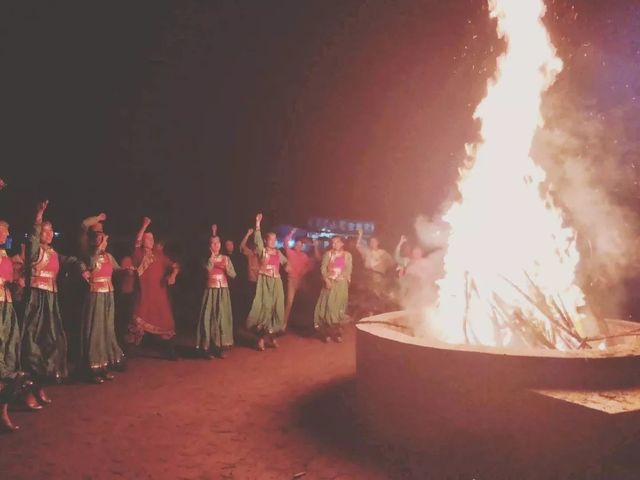 乾港集團(tuán)高層草原自駕游 乾港集團(tuán)高層草原自駕游