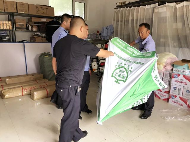 乾港慰問一線干警 乾港慰問一線干警